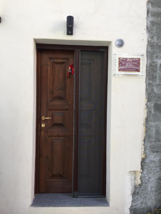 La Maison Du Pont Mont Blanc La Salle Exterior foto
